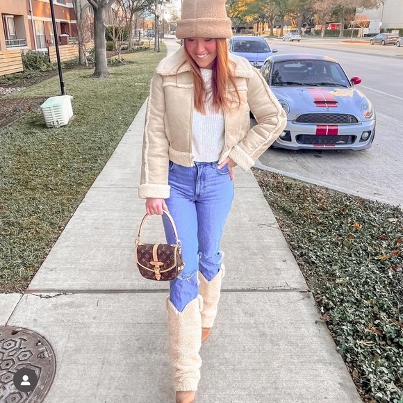 Louis Vuitton Saumur BB - Picture 16 of 16